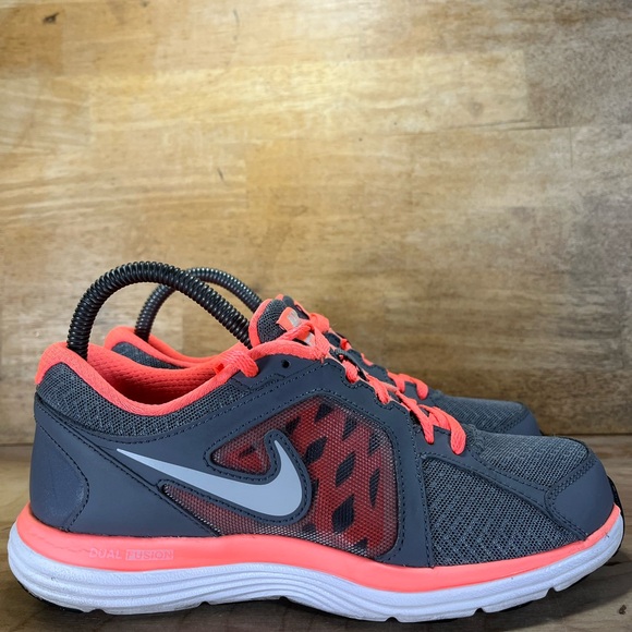 Nike Shoes - Nike Dual Fusion Womens Size 7 Running Shoes Sneakers Gray Coral 657498-001